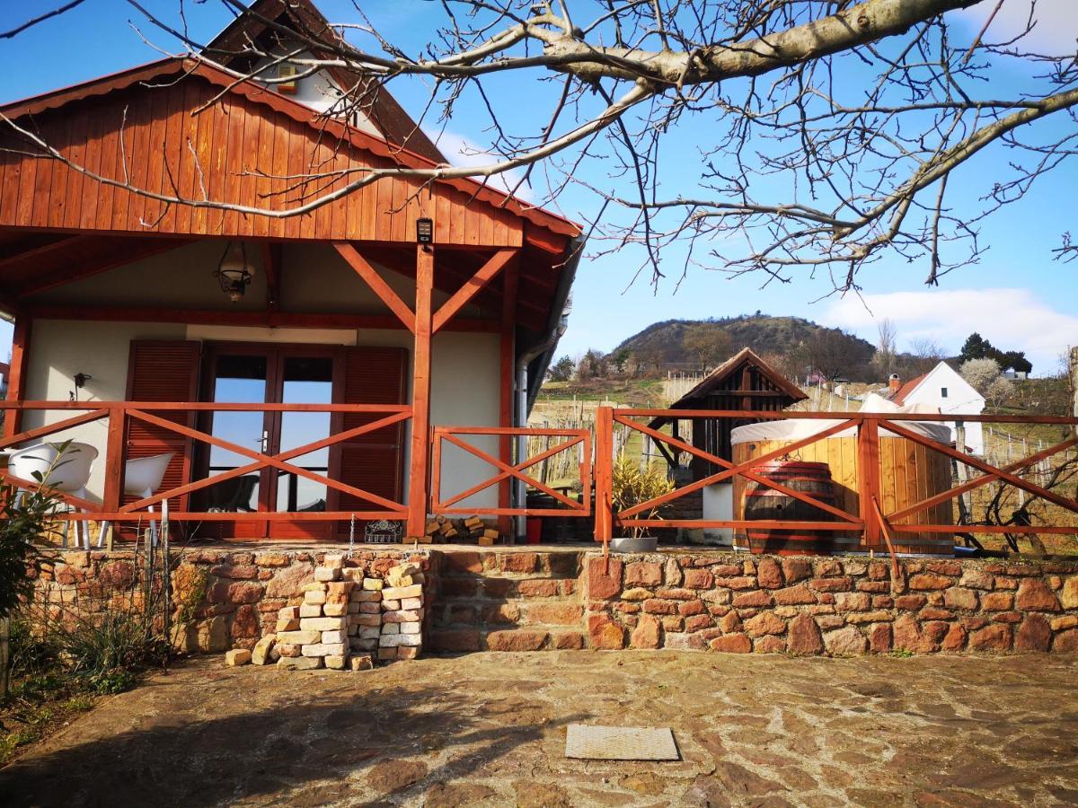 Szent Gyoergy Cottage Hegymagas Buitenkant foto